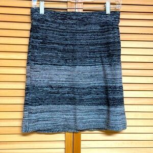 LOFT stretch waist skirt.